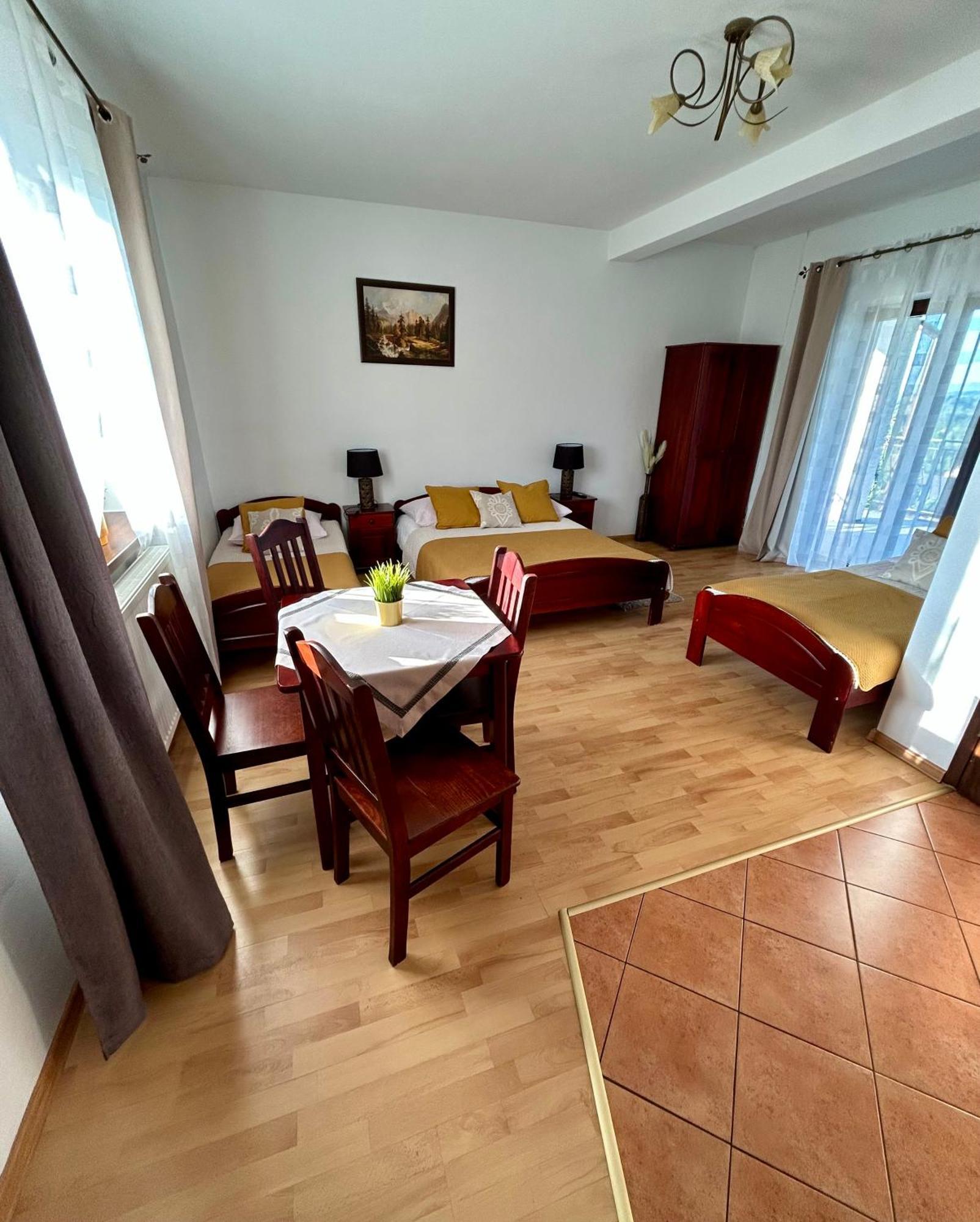Pokoje Goscinne U Wioli Zakopane Exterior foto